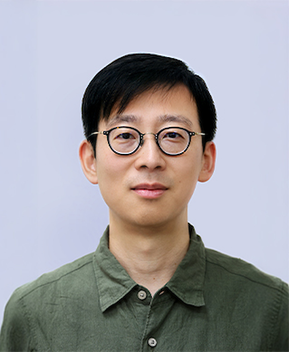 羅頌偉先生